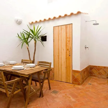 Vakantiehuis Unique In Historic Centre